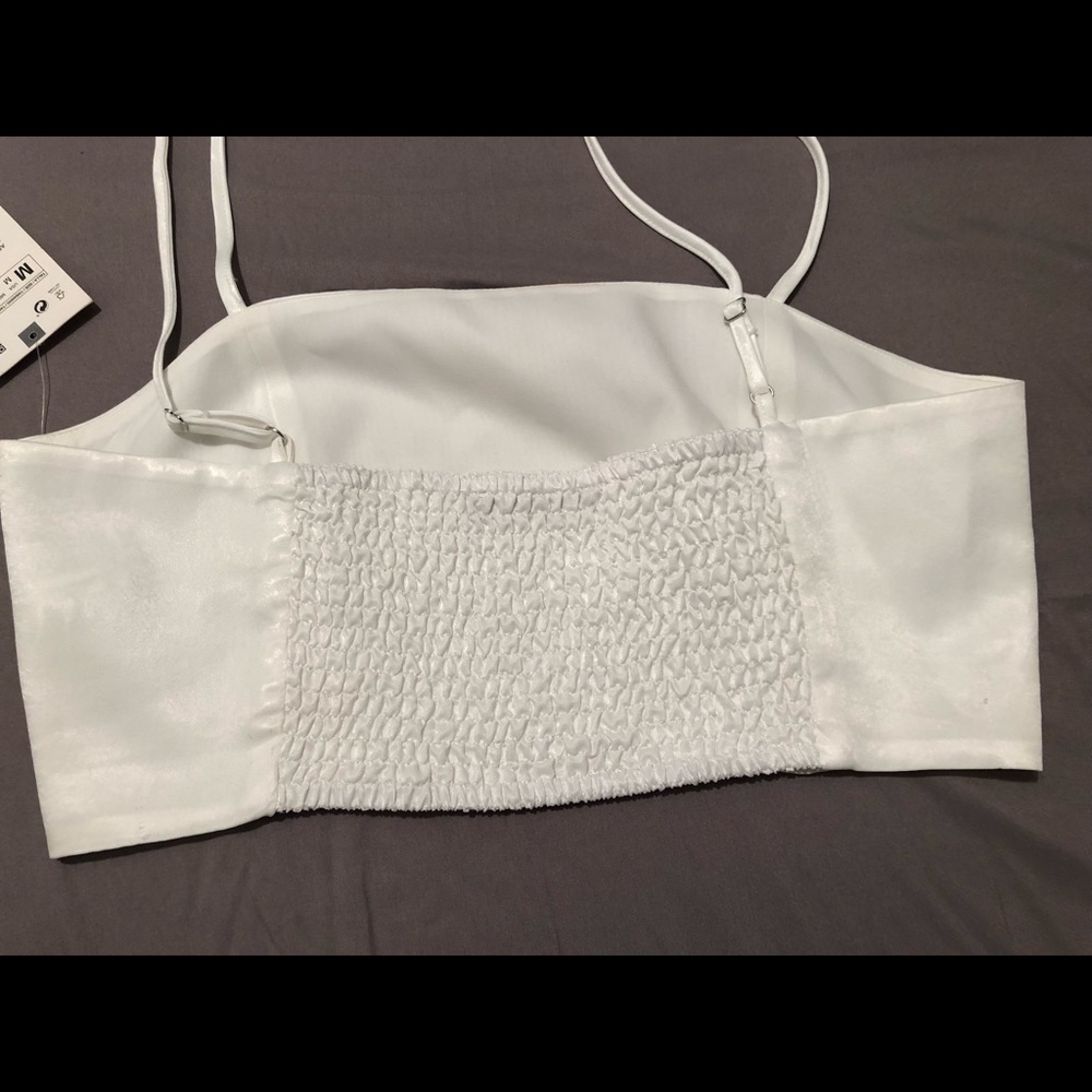 Crop top - Picture 2 of 4